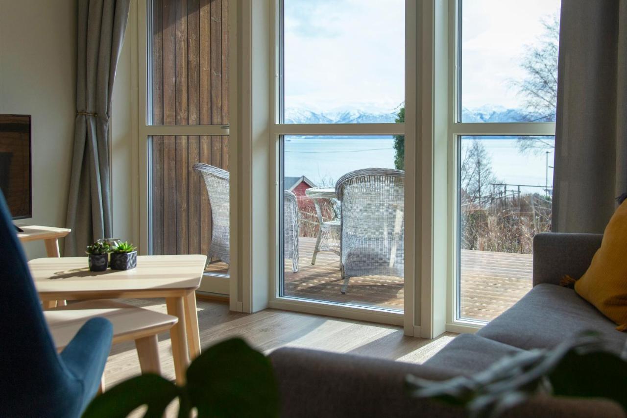 Lavik Fjord Hotel & Apartments Ngoại thất bức ảnh